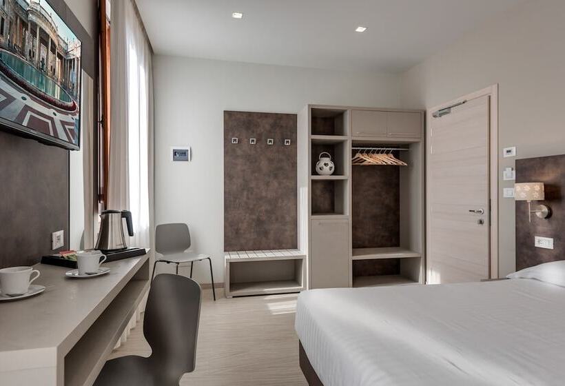 Номер Superior, Boston