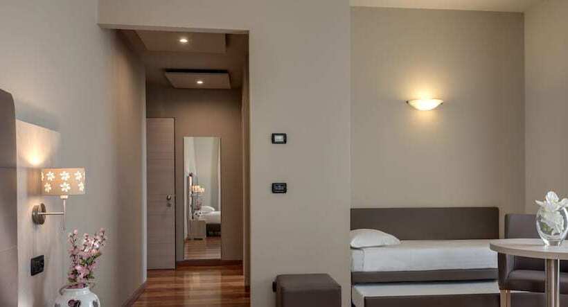 Номер Superior с Балконом, Boston