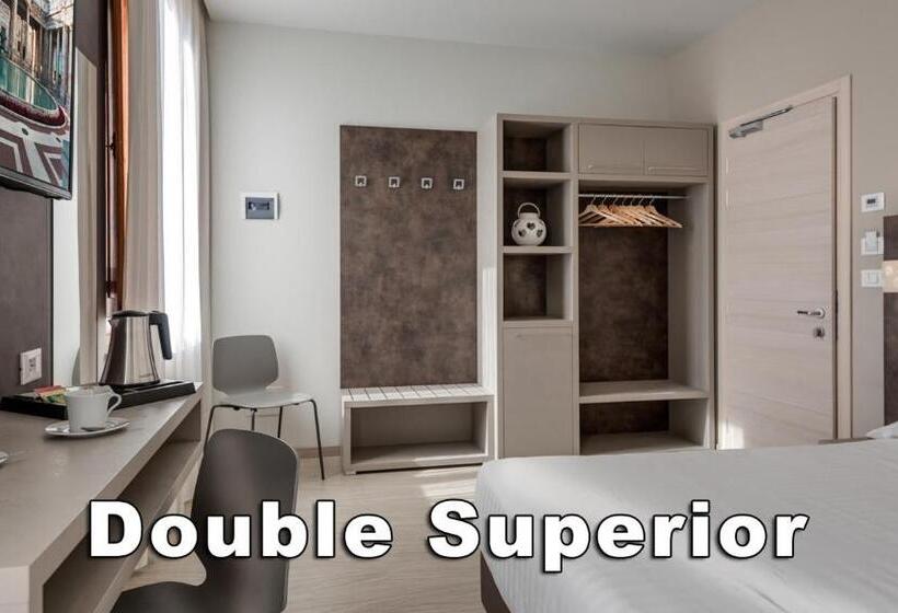 Номер Superior, Boston