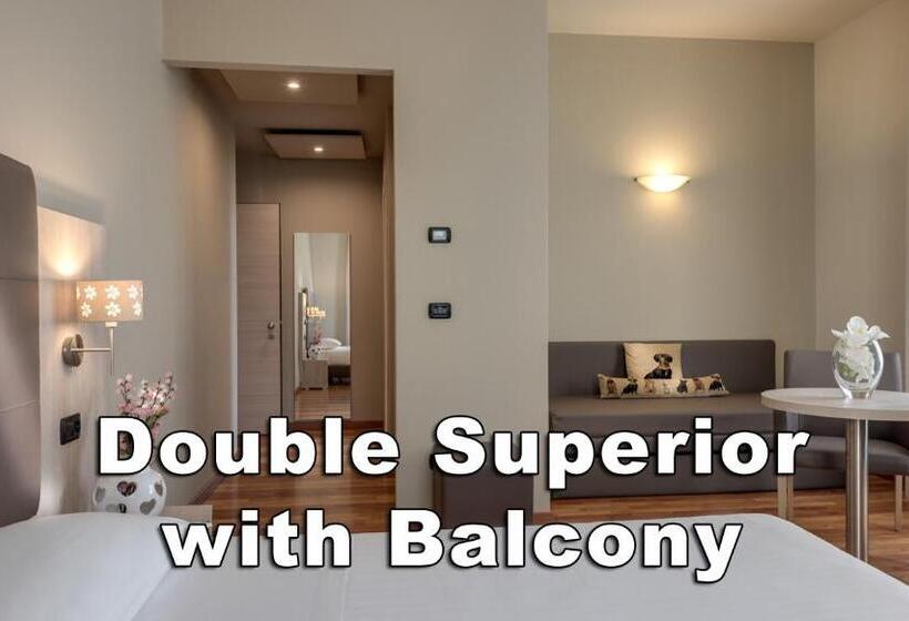 Номер Superior с Балконом, Boston