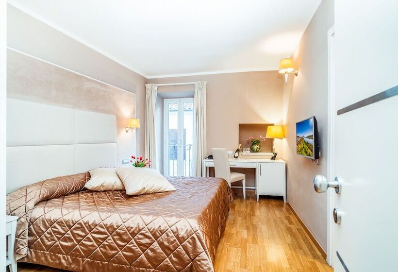 スタンダードルーム, Centrale