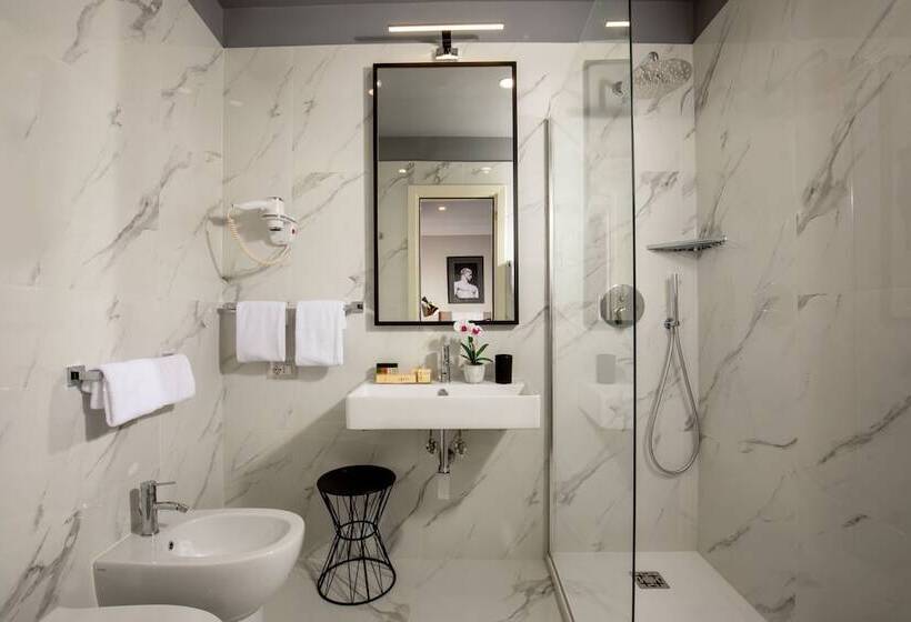 חדר סופריור, Condotti Boutique