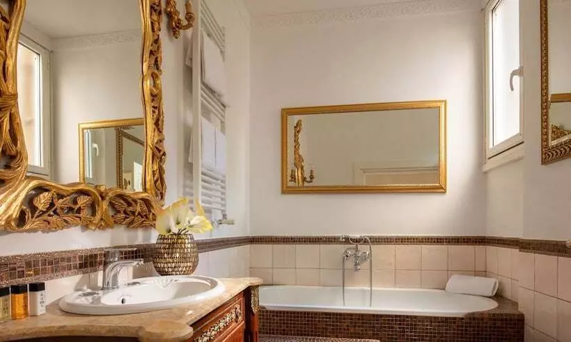 Appartamento 2 Camere da Letto, Condotti Boutique