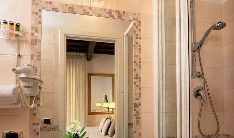Appartamento 2 Camere da Letto, Condotti Boutique