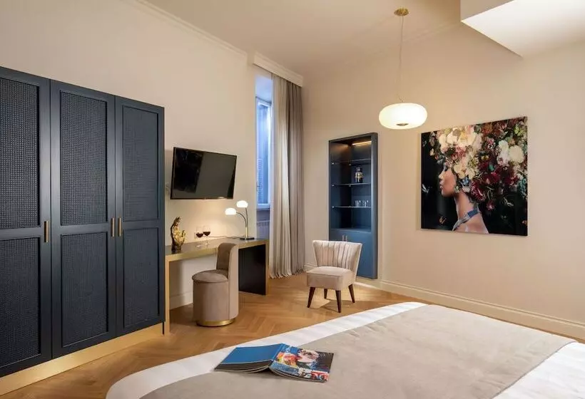 Camera Superiore Letto King, Condotti Boutique