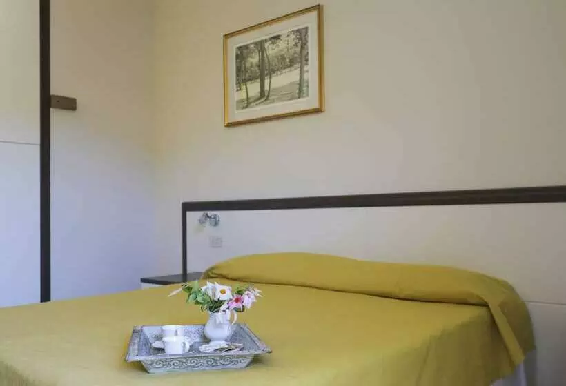 Standard-huone, Fabricia