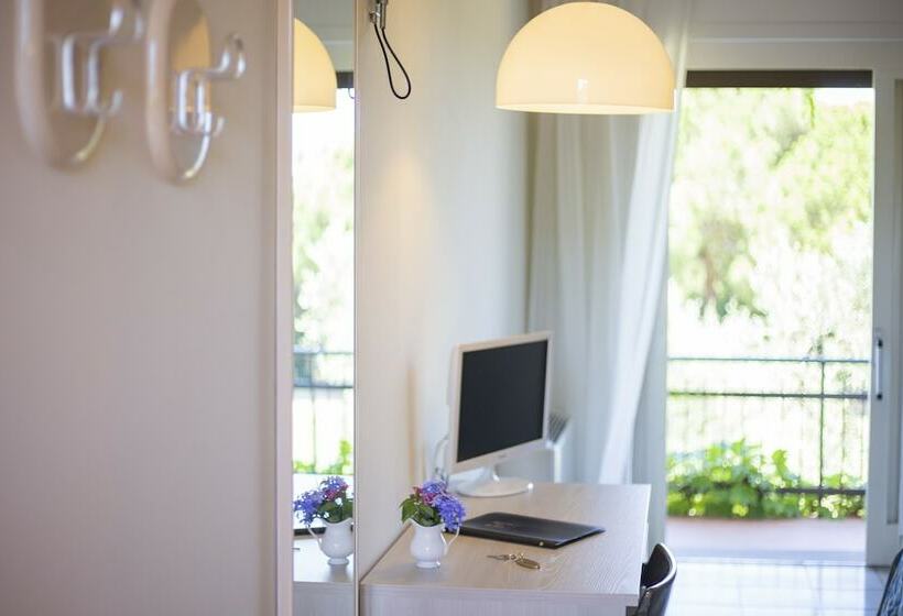 带海景的标准房, Fabricia