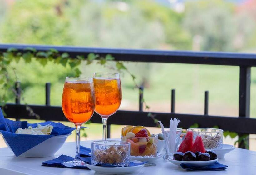 Triple Room Sea View, Fabricia