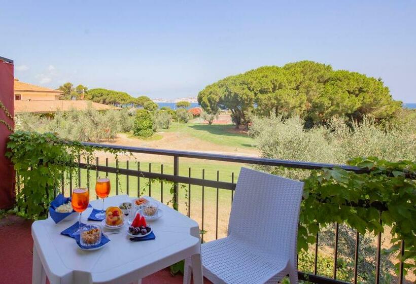 Triple Room Sea View, Fabricia