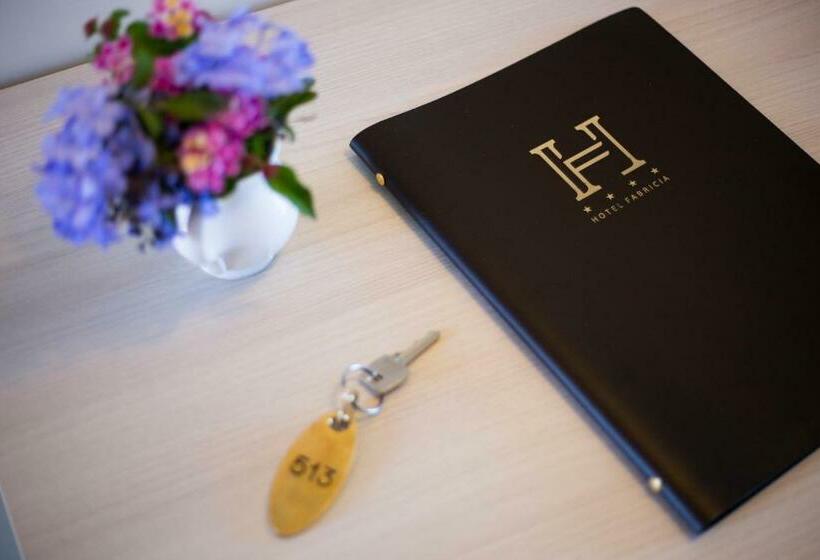 Triple Room Sea View, Fabricia