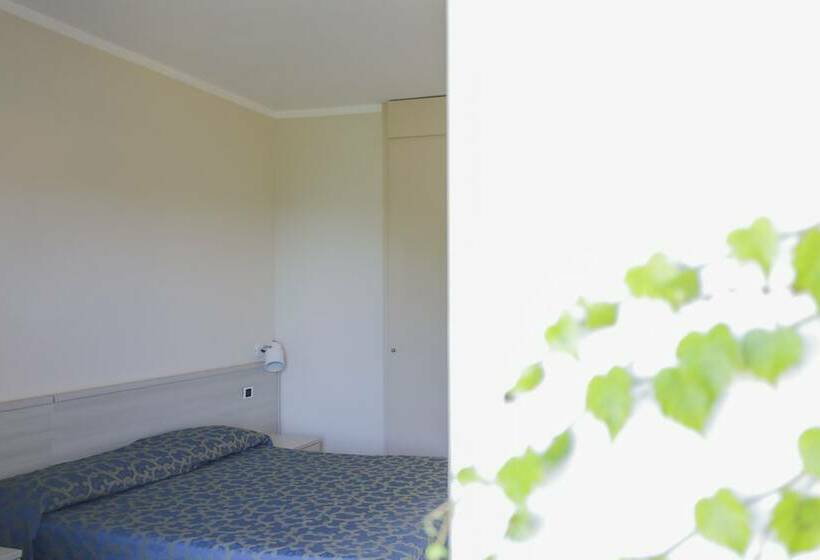 Triple Room Sea View, Fabricia