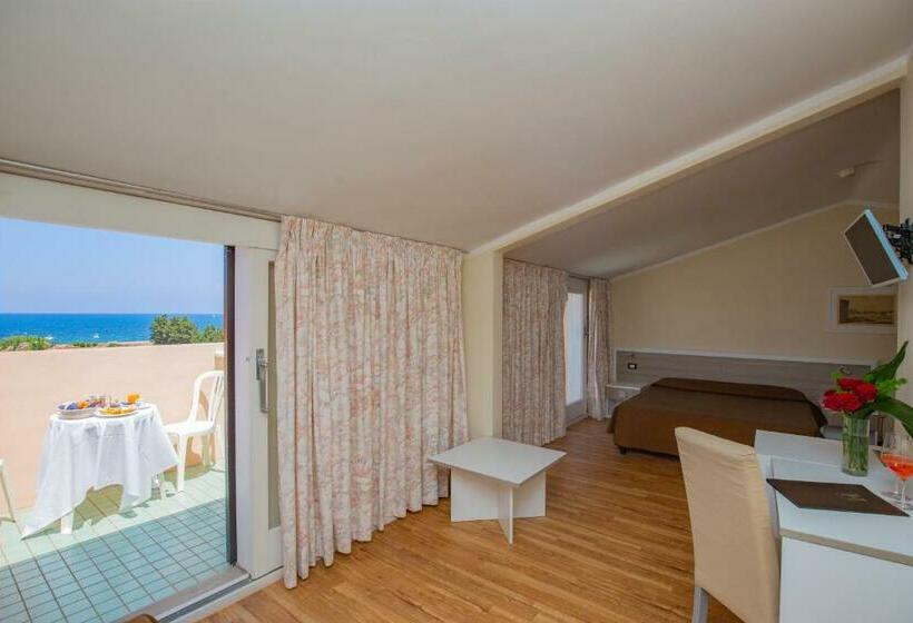 豪华海景房带阳台, Fabricia