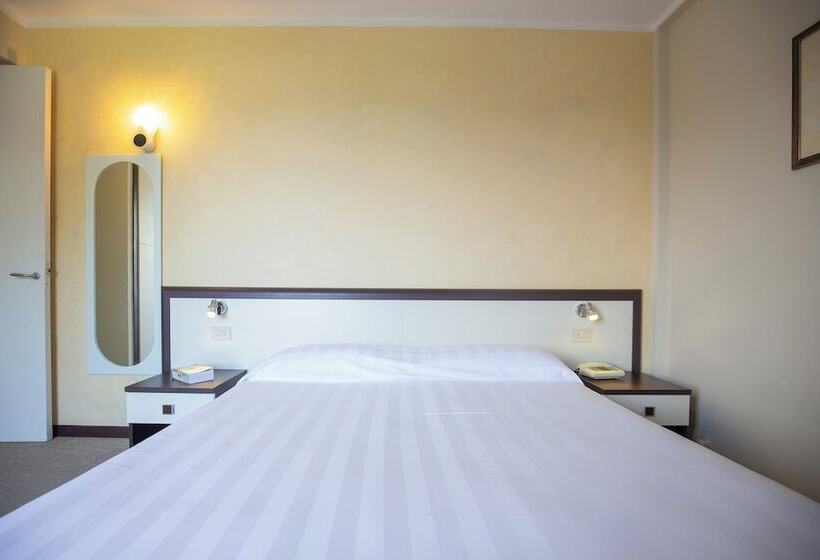 带海景的标准房, Fabricia