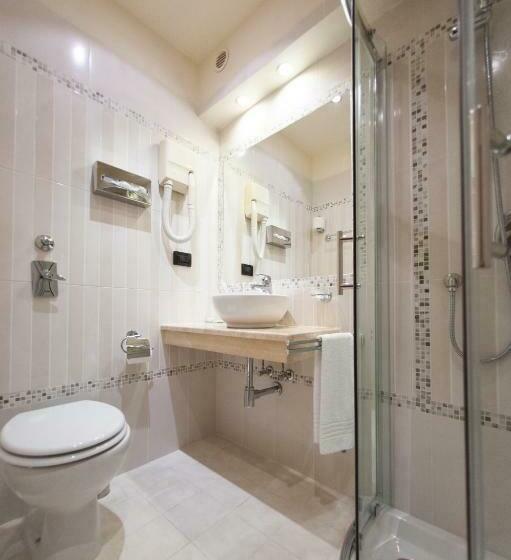 اتاق استاندارد یک نفره, Flora