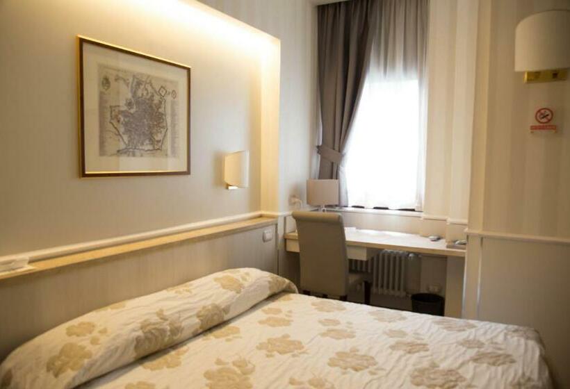 اتاق استاندارد, Flora