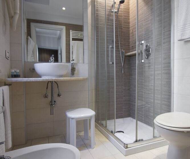 اتاق استاندارد یک نفره, Flora