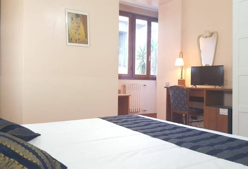 اتاق استاندارد, Flora