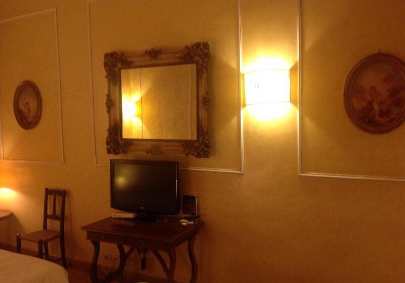 اتاق استاندارد سه نفره, Fontana