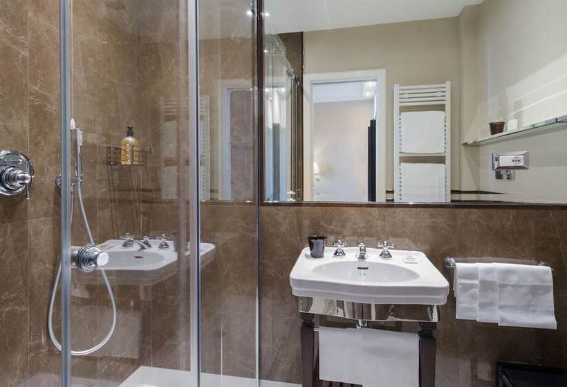 اتاق کلاسیک, Francia E Quirinale