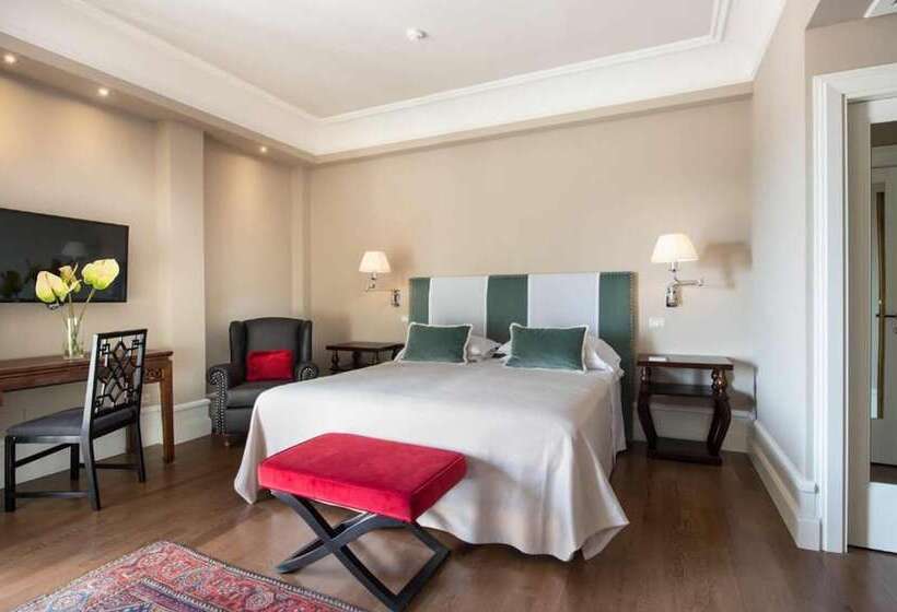 سوییت جونیور, Francia E Quirinale