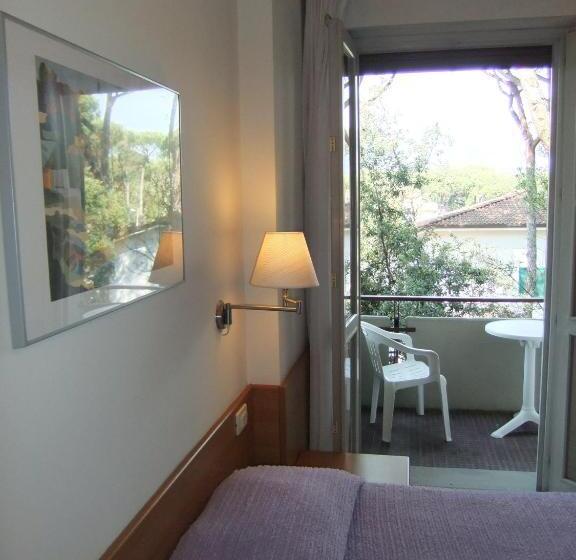 חדר סטנדרט לשלושה עם מרפסת, Giulio Cesare