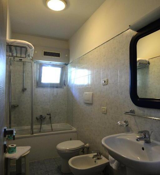 חדר סטנדרט לשלושה עם מרפסת, Giulio Cesare