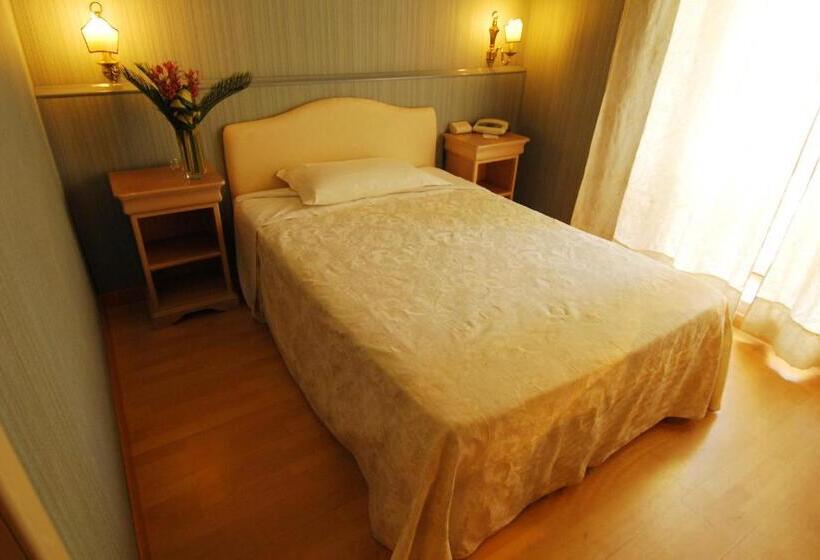 غرفة قياسية فردية, Grande Albergo Quattro Stagioni