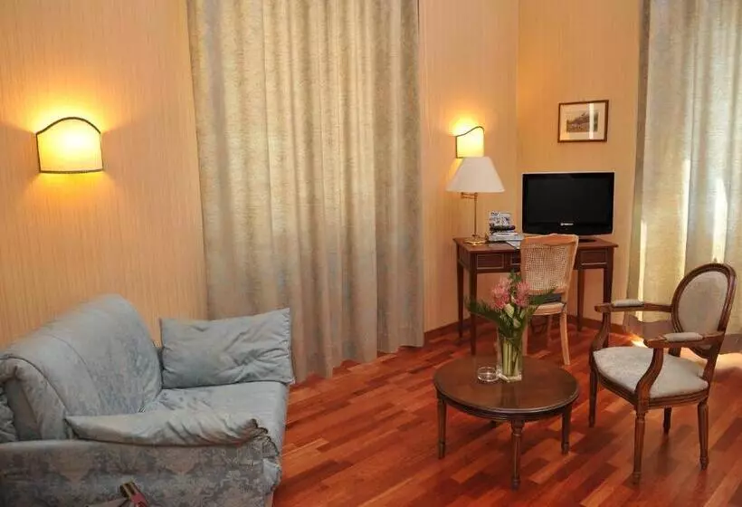 اتاق استاندارد, Grande Albergo Quattro Stagioni