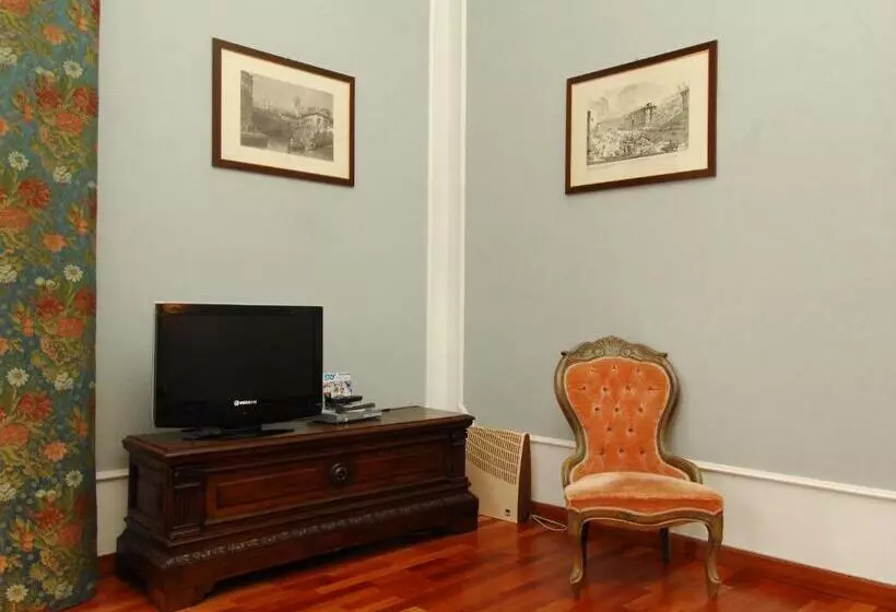 سوییت جونیور, Grande Albergo Quattro Stagioni