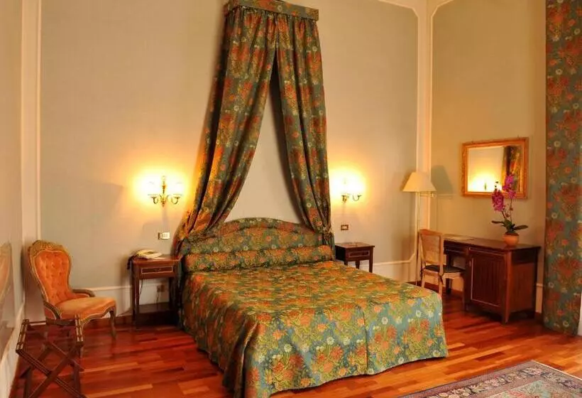 سوییت جونیور, Grande Albergo Quattro Stagioni