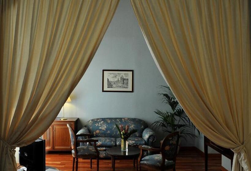 جناح, Grande Albergo Quattro Stagioni