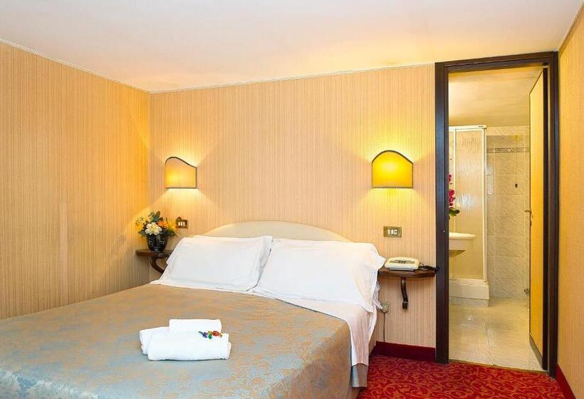 スタンダードルーム, Grande Albergo Quattro Stagioni