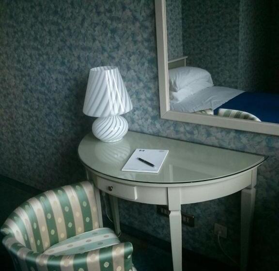 コンフォートシングルルーム, Il Burchiello