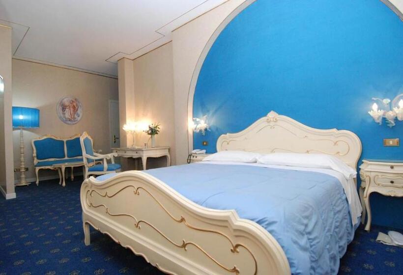 コンフォートルーム, Il Burchiello