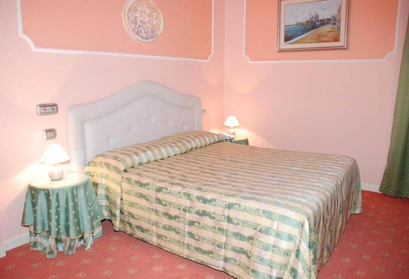 コンフォートルーム, Il Burchiello