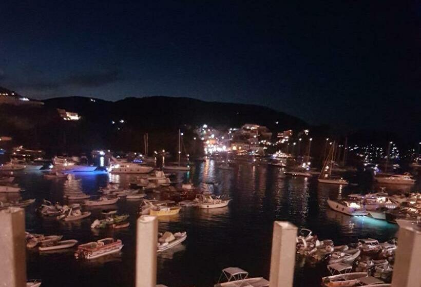 Triple Room Sea View, La Baia