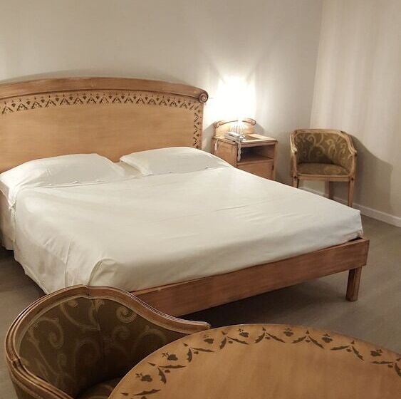 اتاق استاندارد سه نفره, Albergo Ristorante La Rosetta