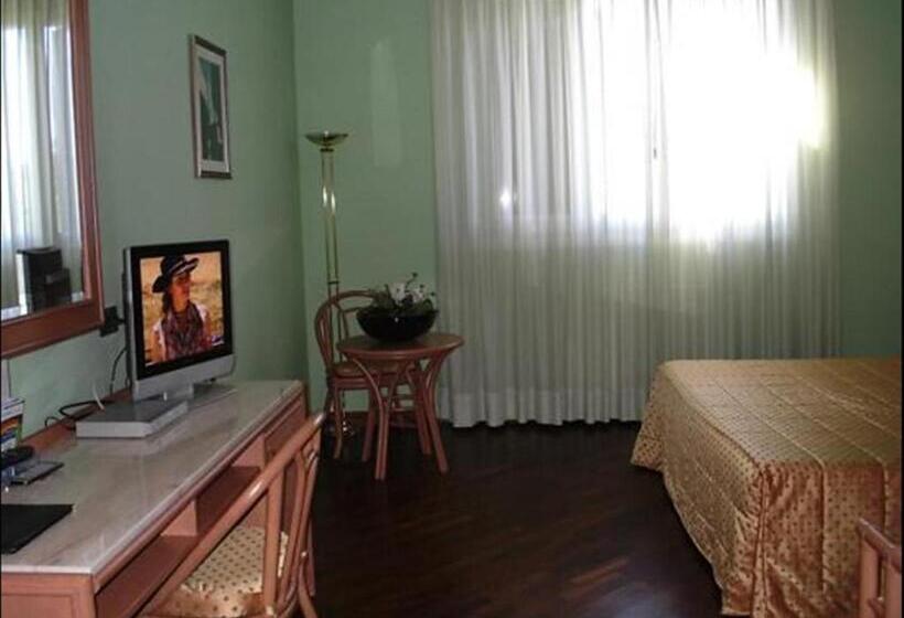 اتاق استاندارد, Le Ville