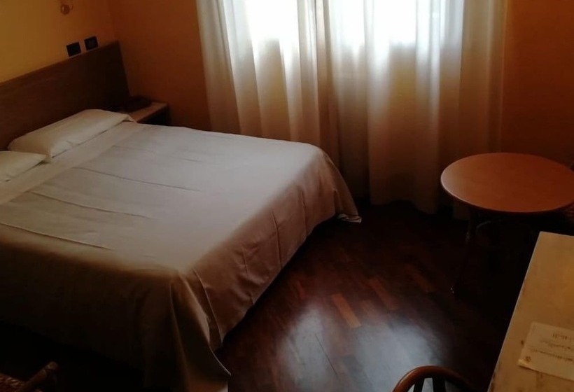 اتاق استاندارد, Le Ville