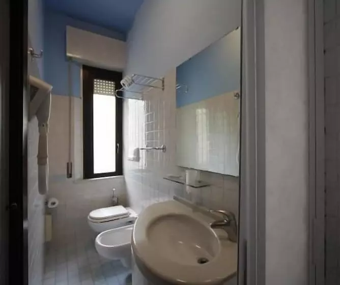 Chambre Economy Individuelle, Lime