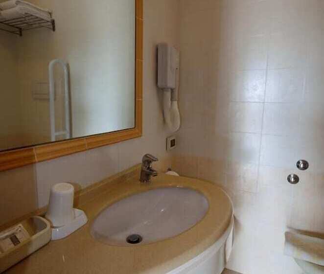 스탠다드 룸, Man