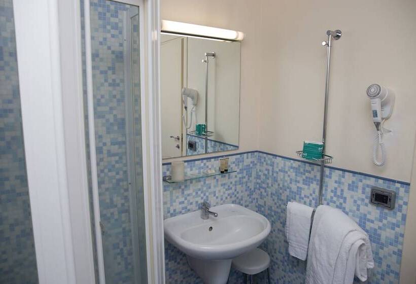 اتاق استاندارد, Montreal