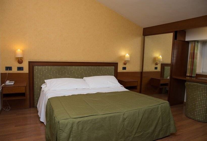 اتاق استاندارد, Montreal