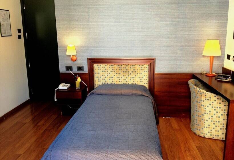 اتاق استاندارد یک نفره, Montreal