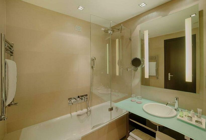 سوییت جونیور, NH Collection Milano President