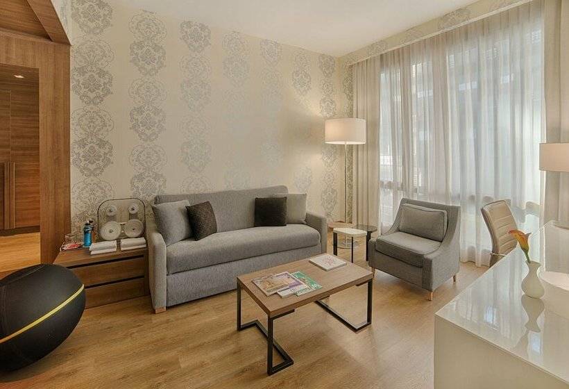 سوییت جونیور, NH Collection Milano President