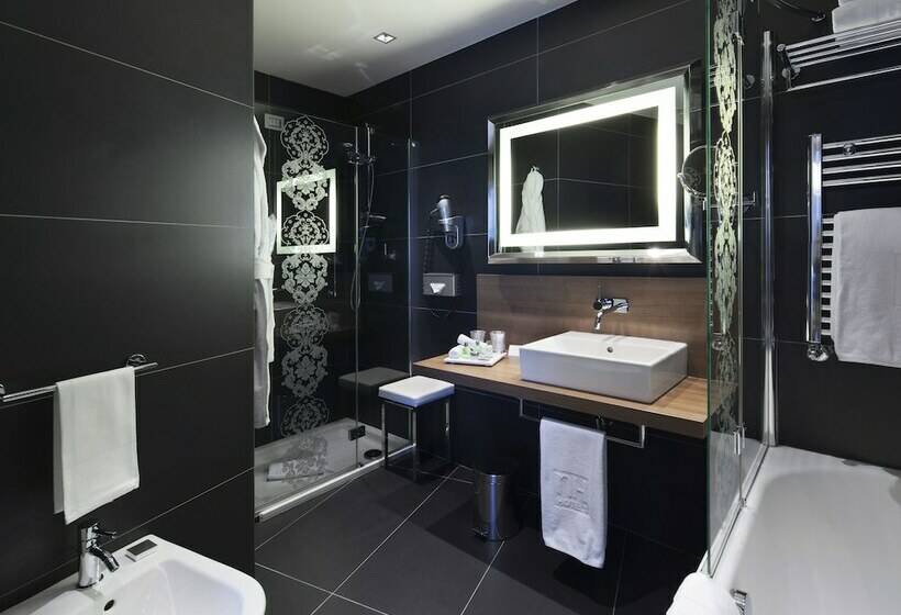 اتاق خانوادگی, NH Collection Milano President