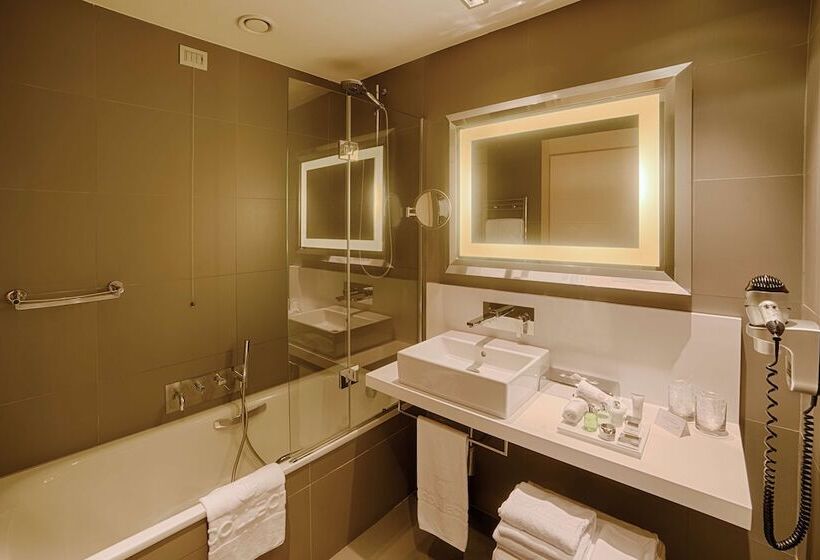 اتاق پرمیوم, NH Collection Roma Vittorio Veneto