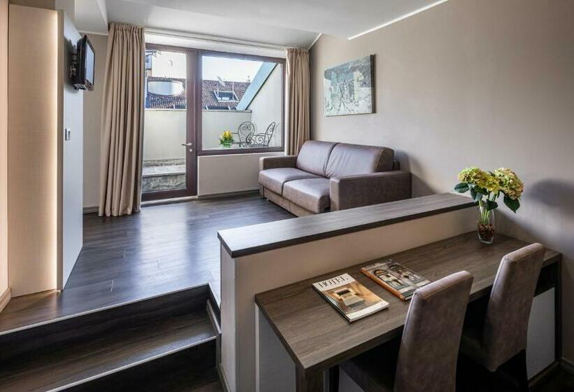 سوییت, Palazzo Delle Stelline