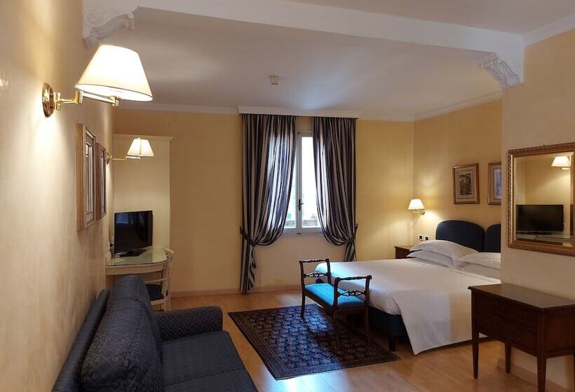 سوییت جونیور, Phi Hotel Canalgrande